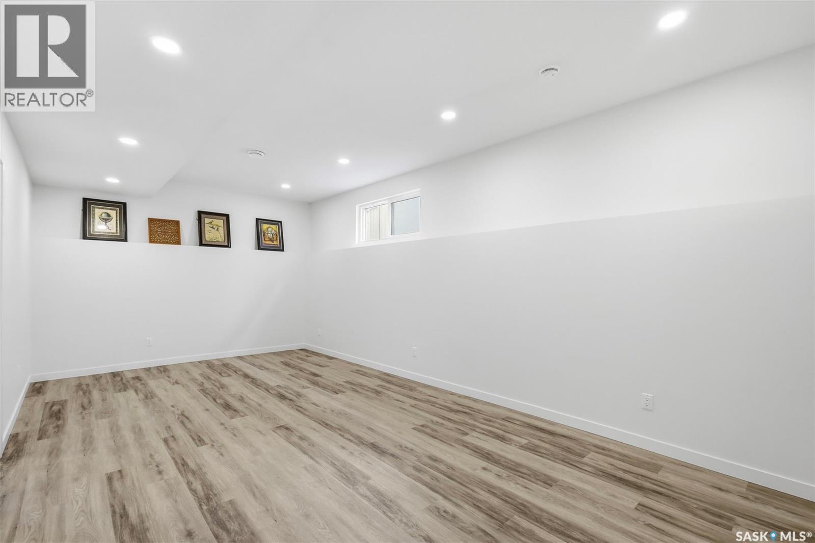 211 Baltzan BOULEVARD - 24