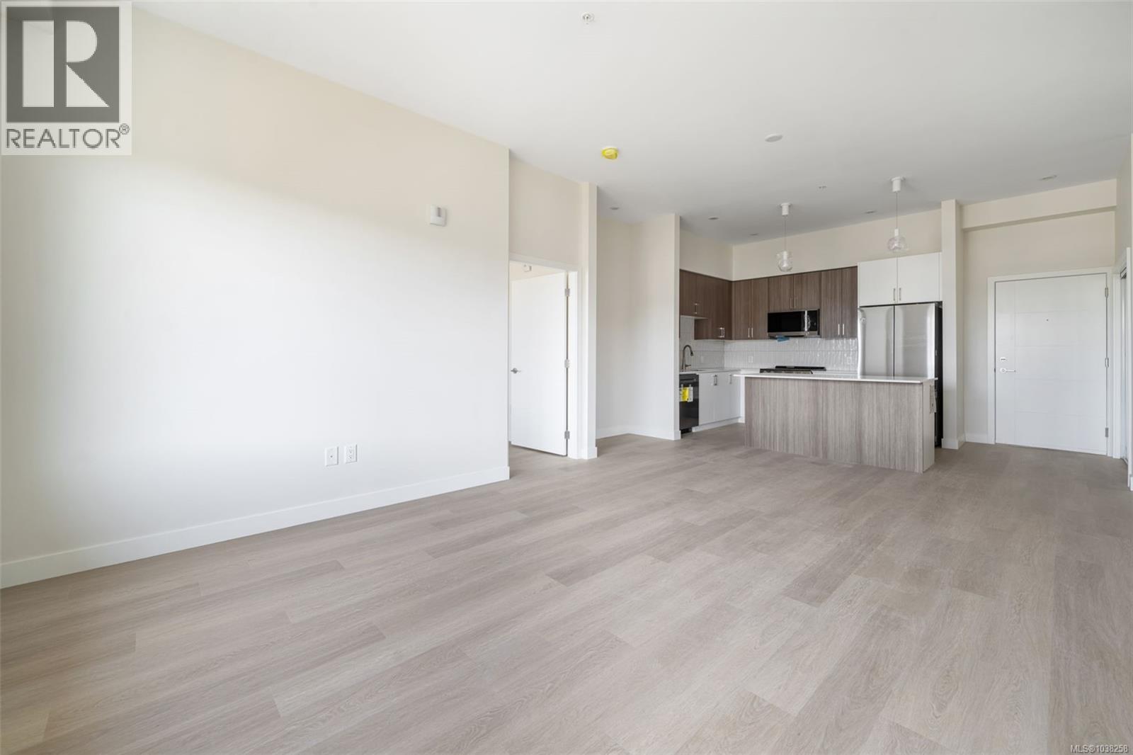 #208 777 Station Ave - 6