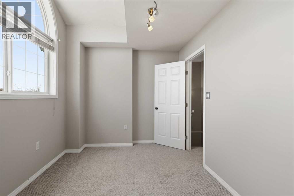178 ST. LAURENT Way - 24