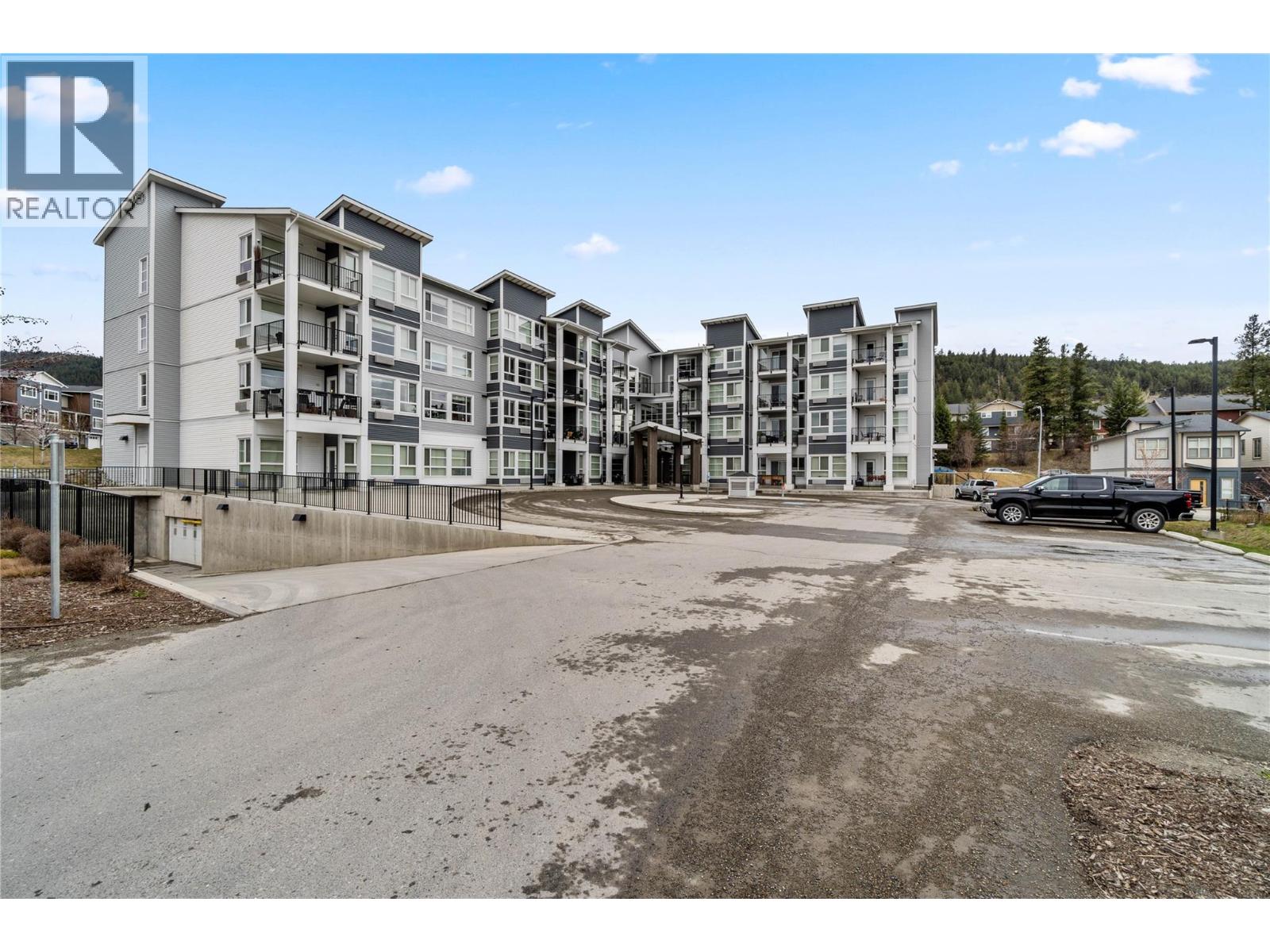 #312 1880 HUGH ALLAN Drive - 31