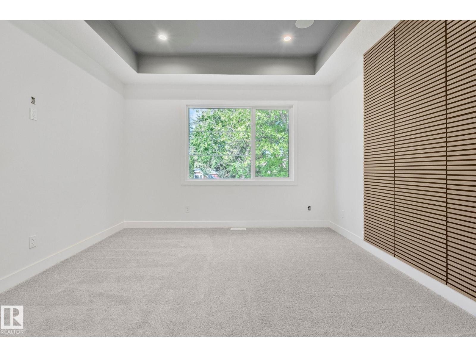 11138 126 ST E NW - 17