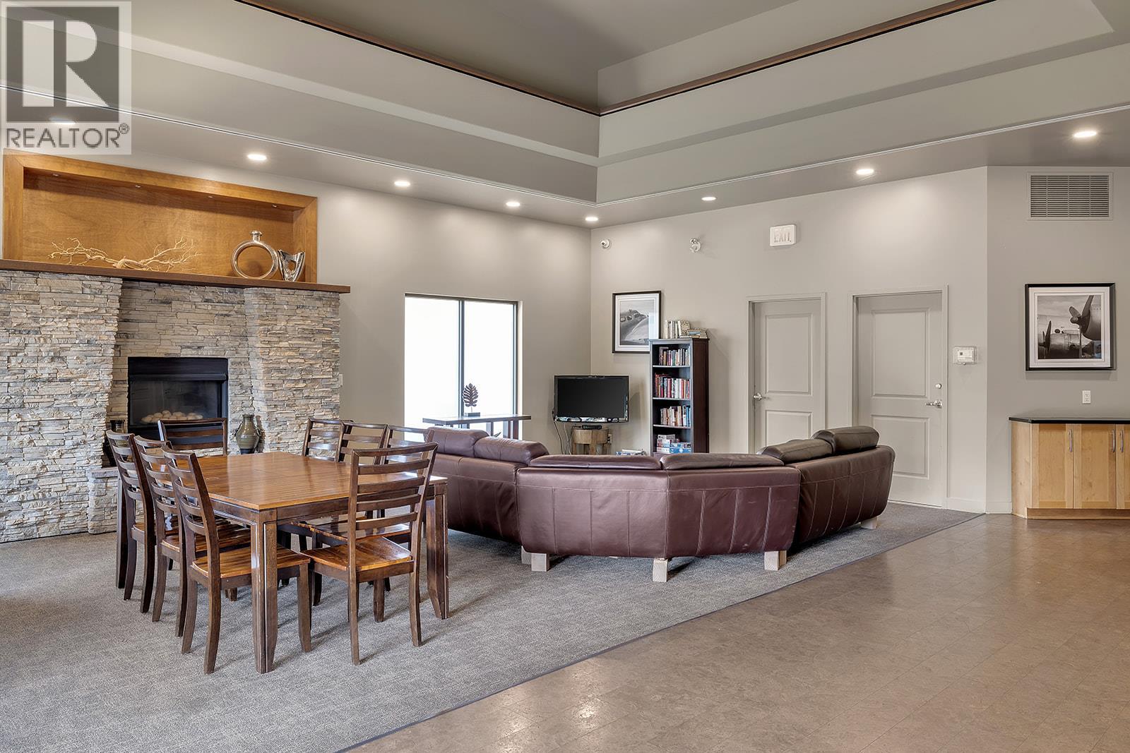 #205 580 Sarsons Road - 36