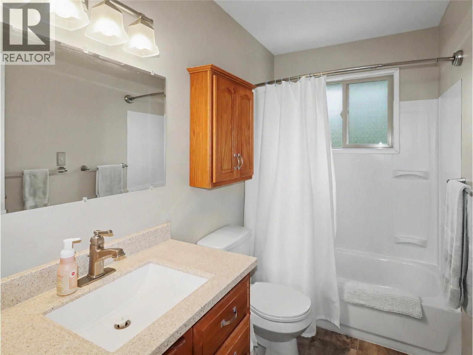 1677 77th Avenue - 16