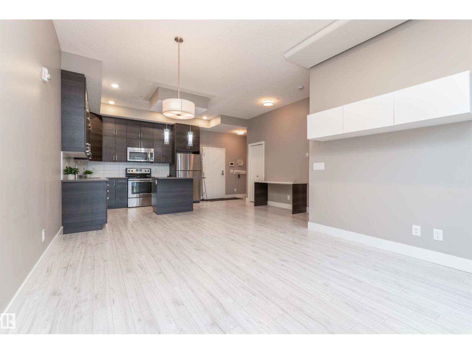 #105 10006 83 AV NW - 14