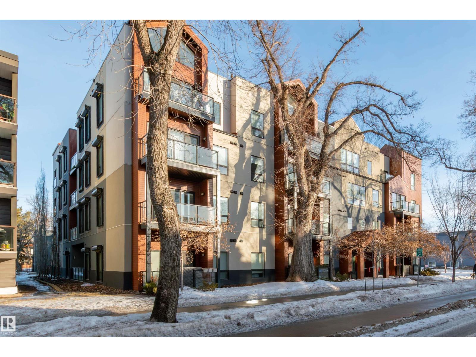 #105 10006 83 AV NW - 28