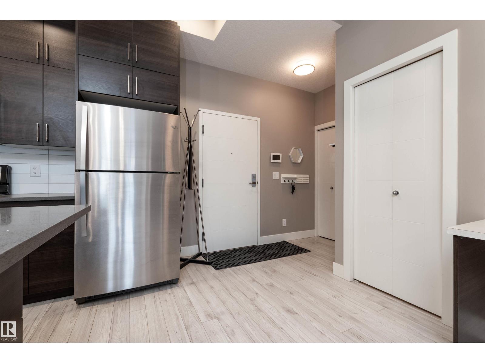 #105 10006 83 AV NW - 4