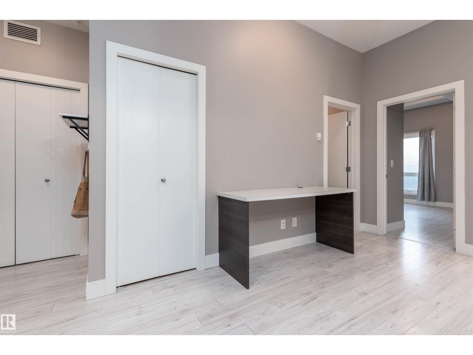 #105 10006 83 AV NW - 6