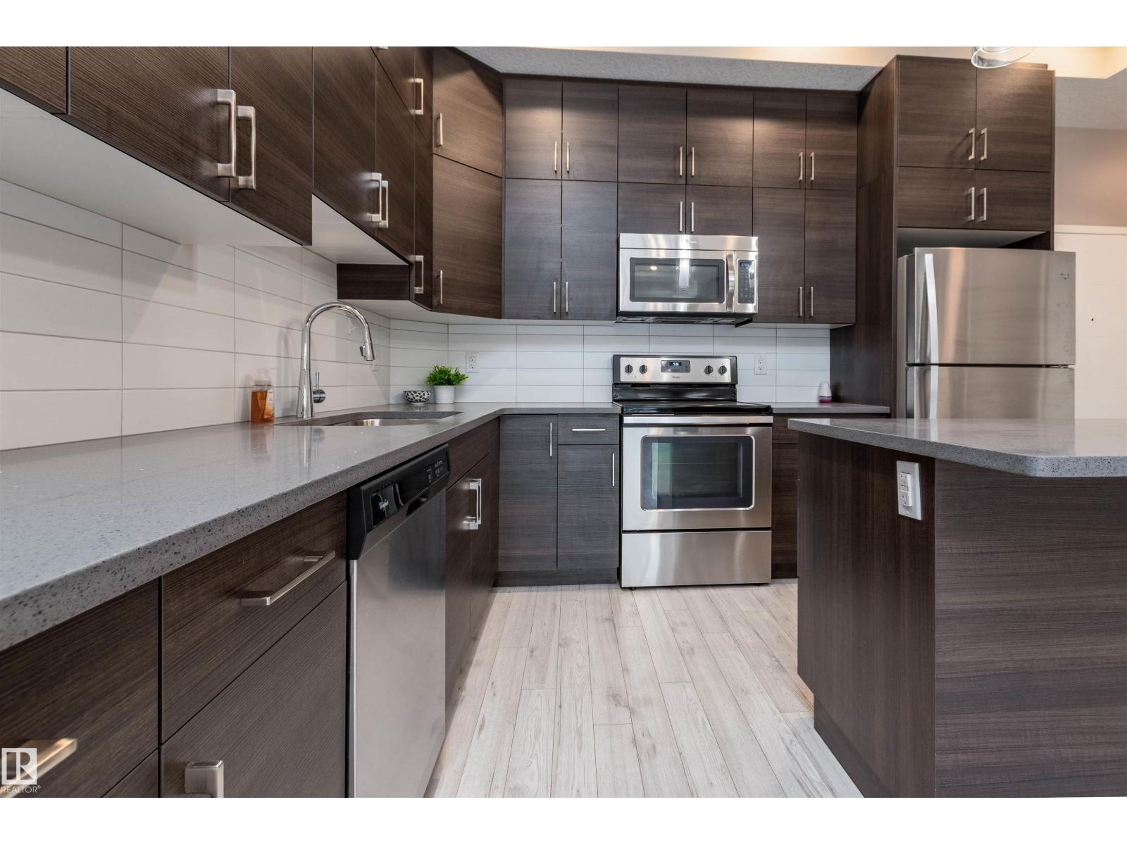 #105 10006 83 AV NW - 9