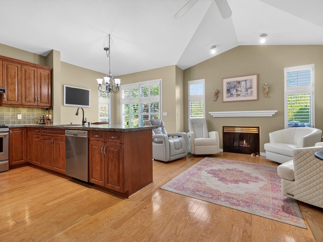 2 Bed, 2 Bath House for Sale in Surrey – 7 15020 27A AVENUE, Surrey – MLS# R3128636 - Image 16