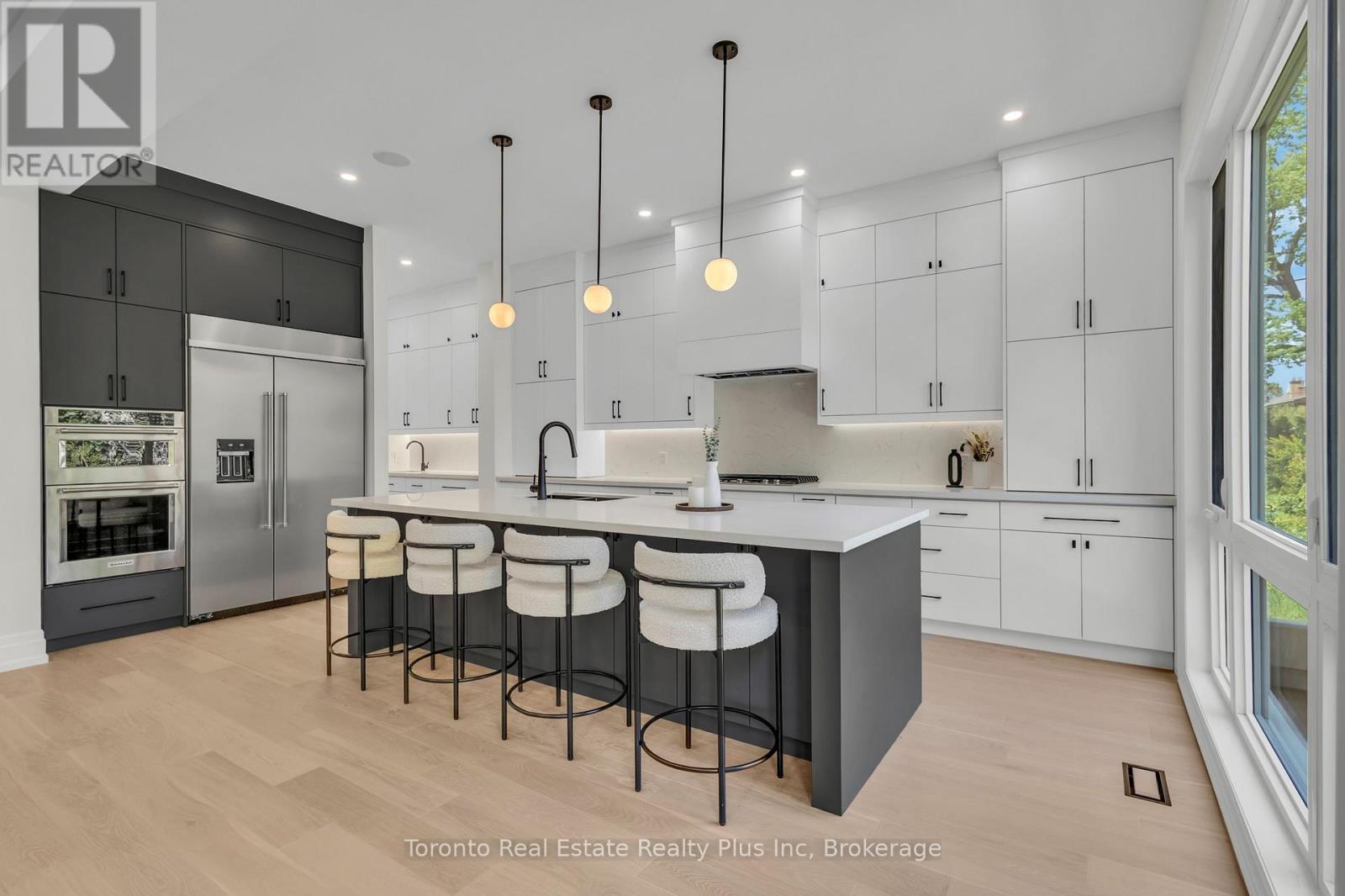 25 CRONIN DRIVE - 36