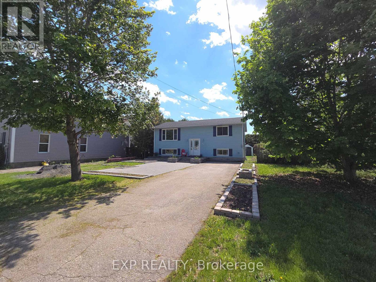 84 MARTIN STREET N - Image 3