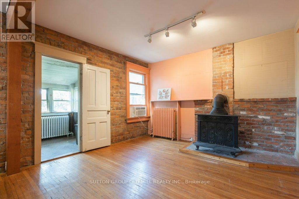 19 BIGGAR AVENUE - 20