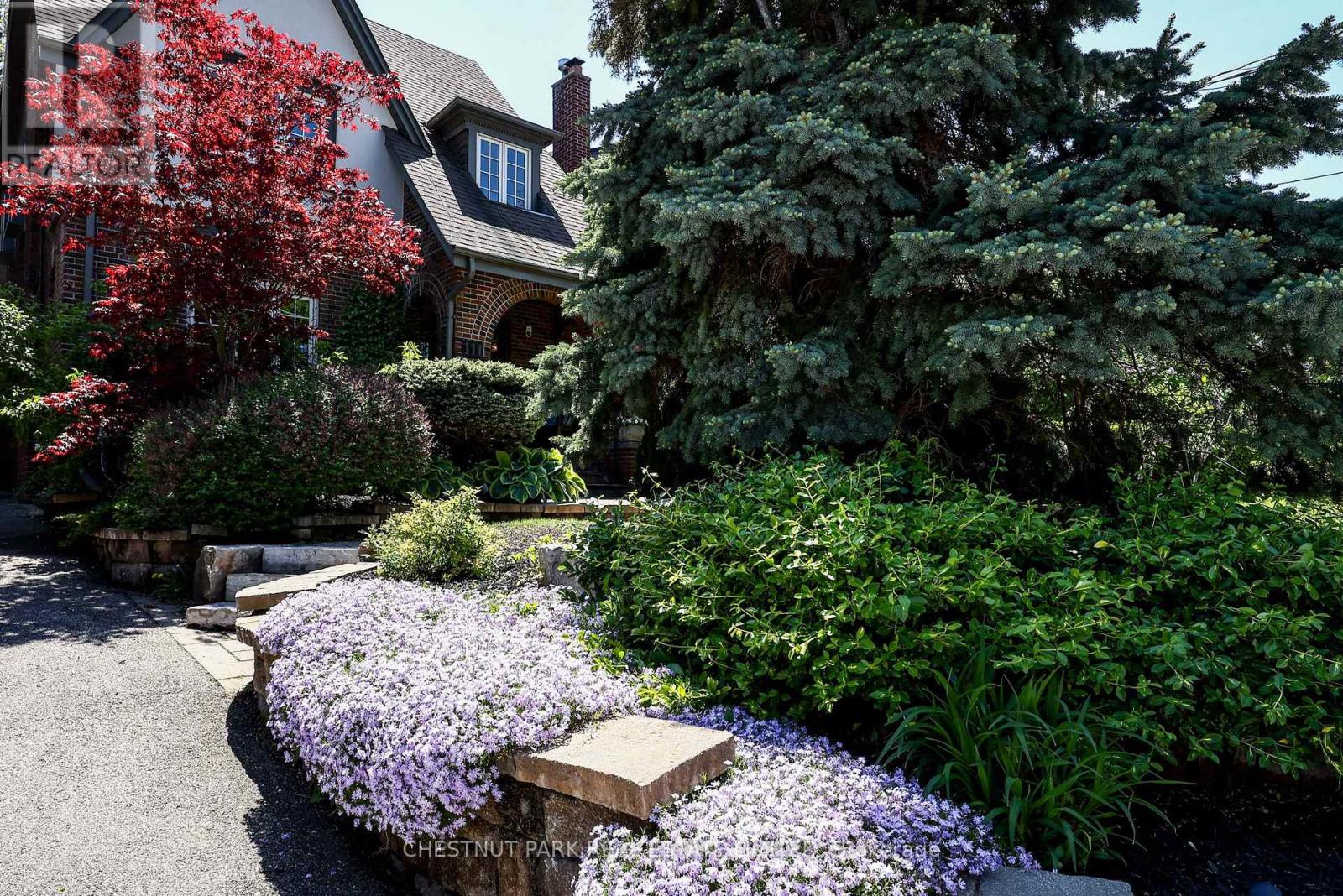 111 GLENVIEW AVENUE - Image 2
