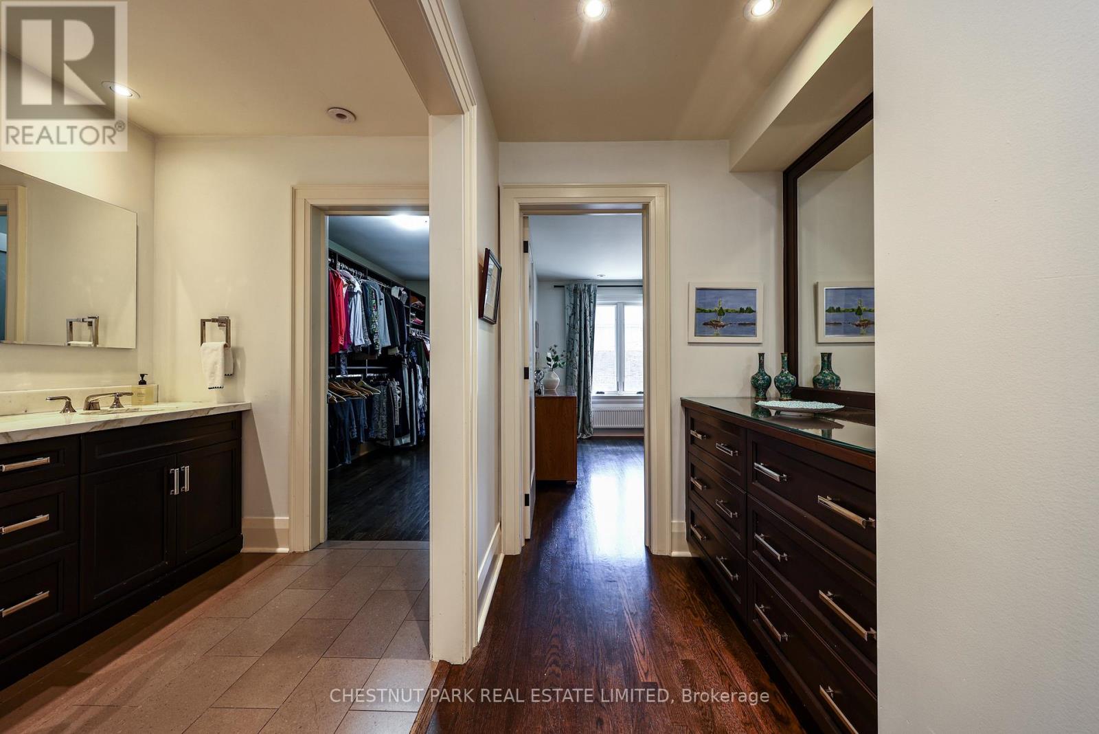 111 GLENVIEW AVENUE - 23