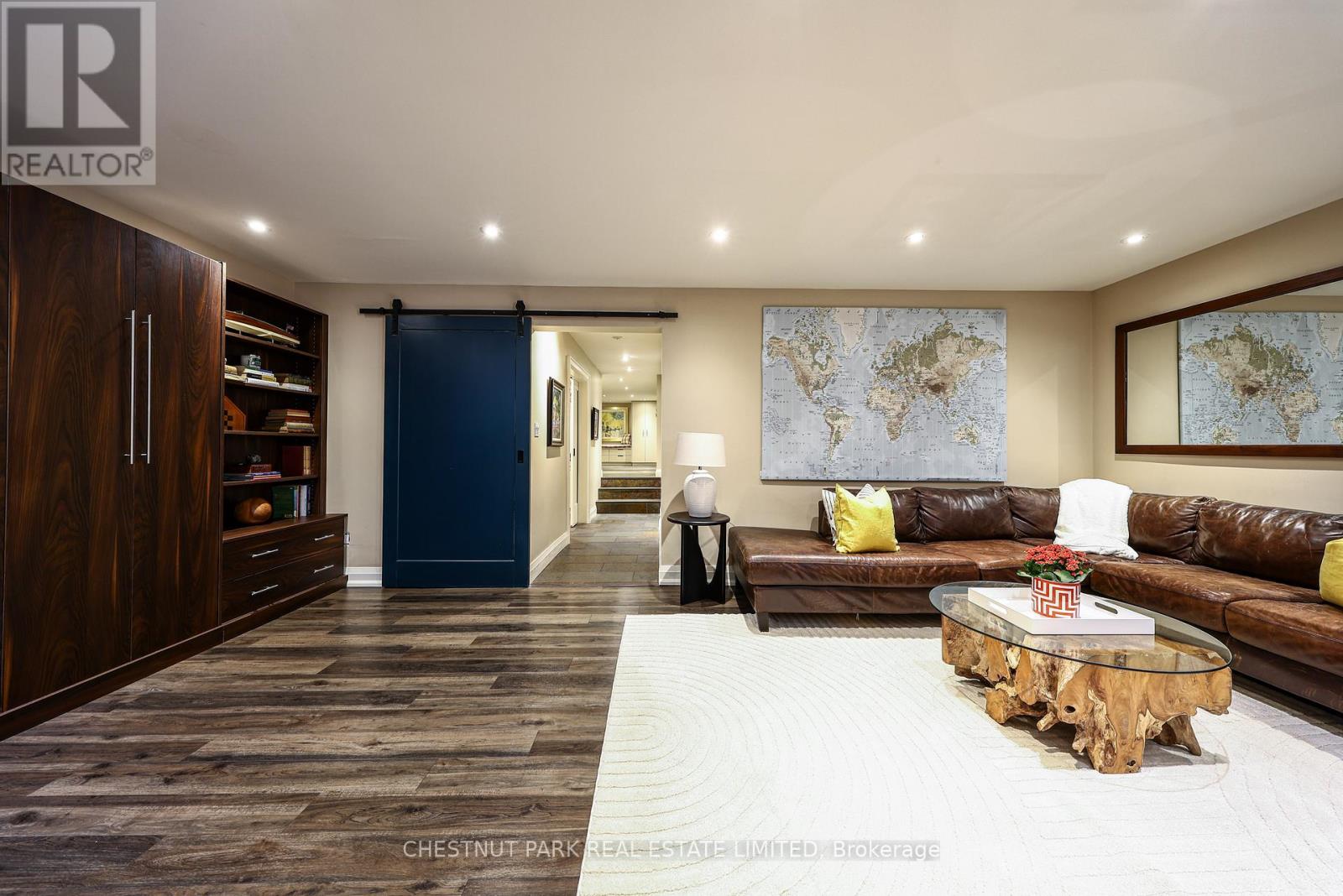 111 GLENVIEW AVENUE - 41