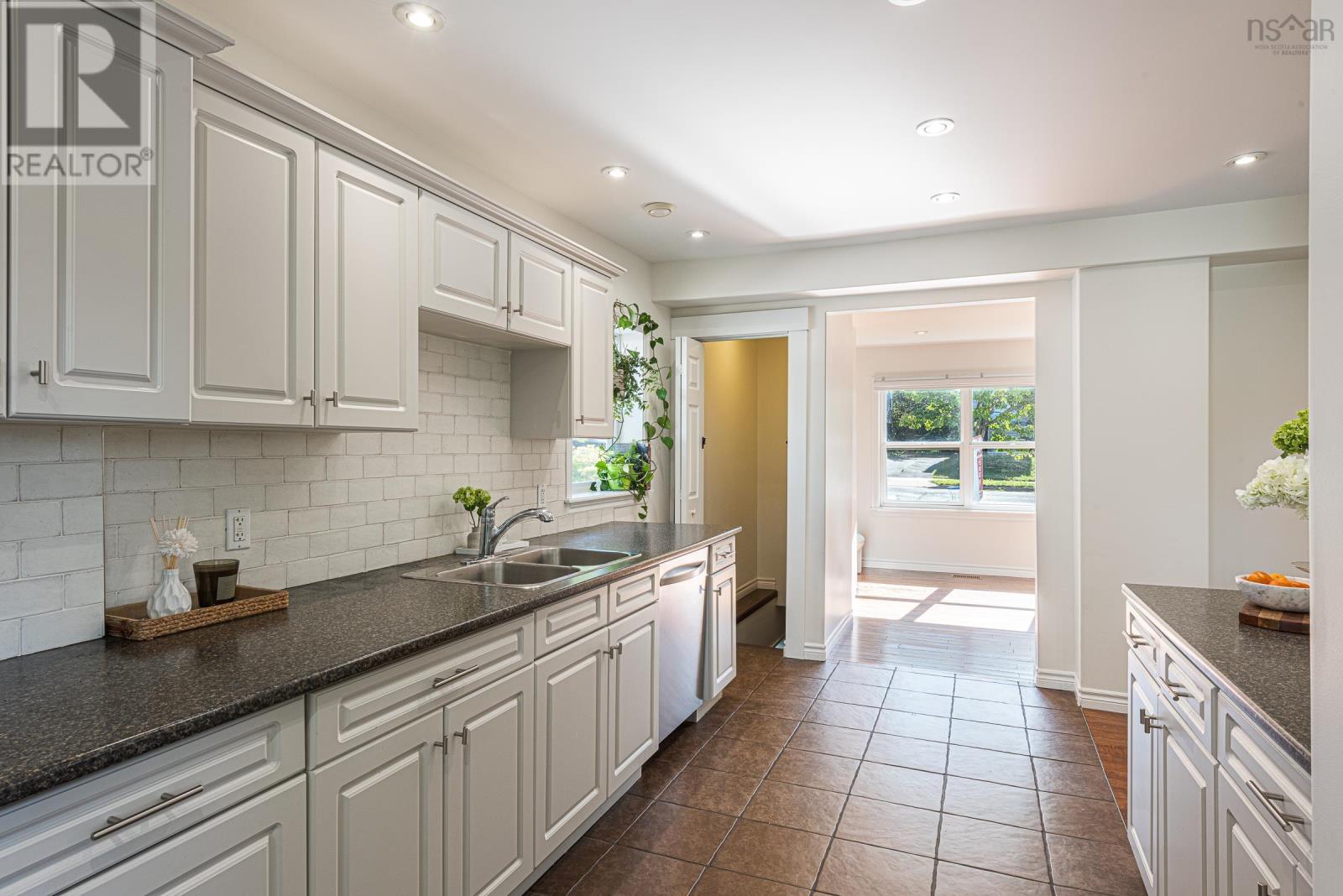 3631 Acadia Street - 13
