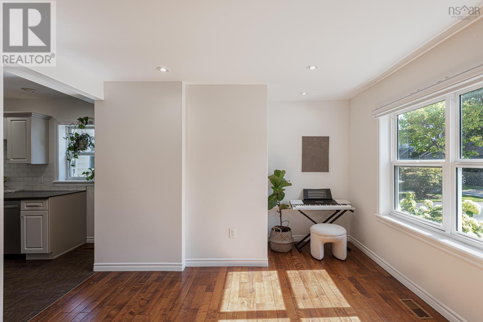 3631 Acadia Street - 8