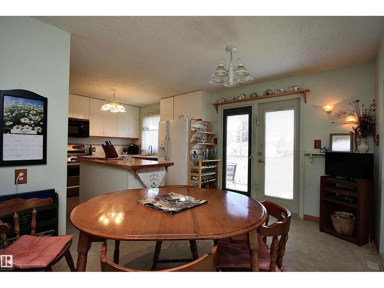 13315 136 ST NW - 13