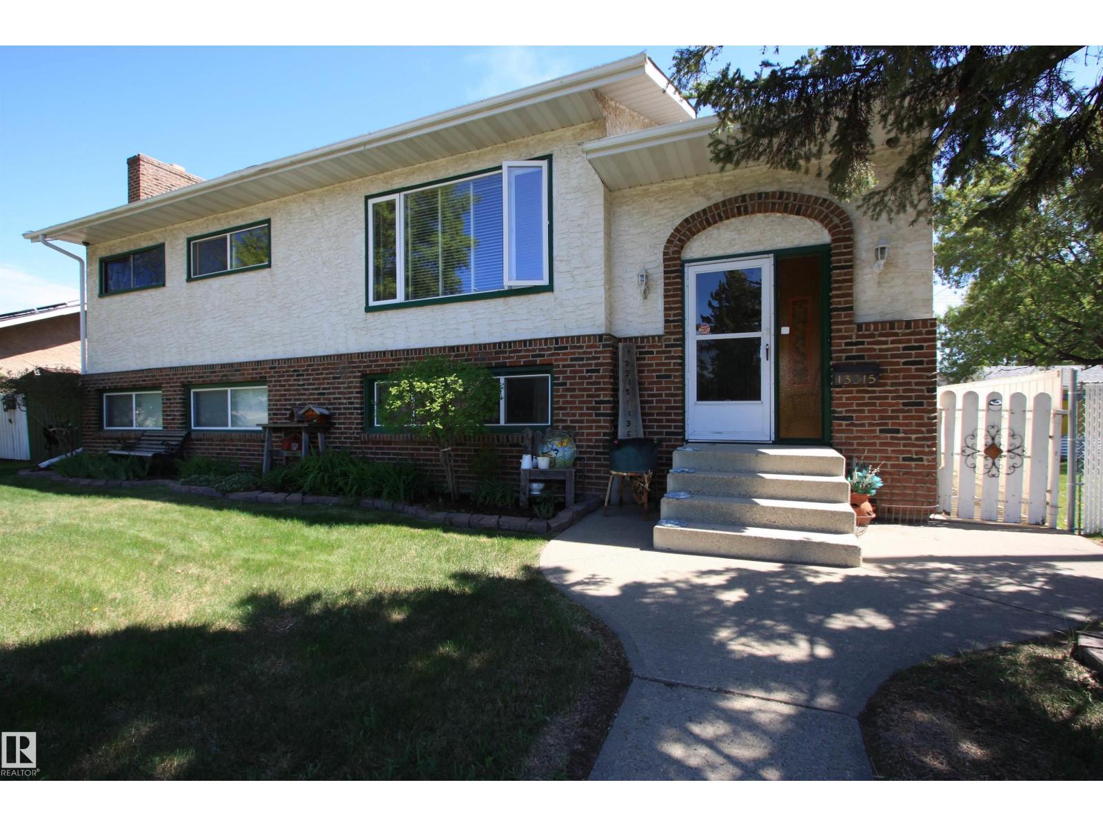 13315 136 ST NW - 1