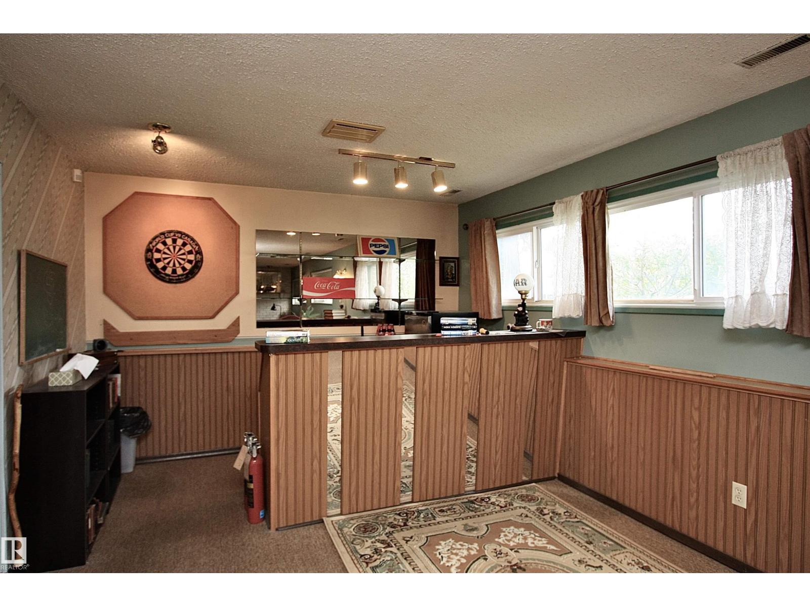 13315 136 ST NW - 29