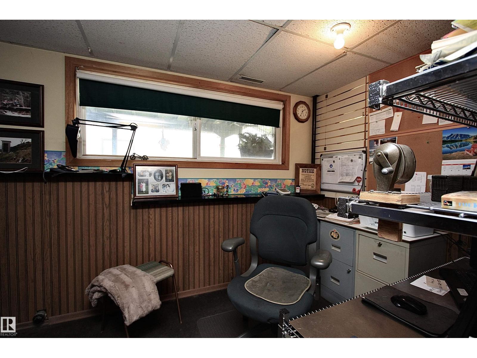 13315 136 ST NW - 34