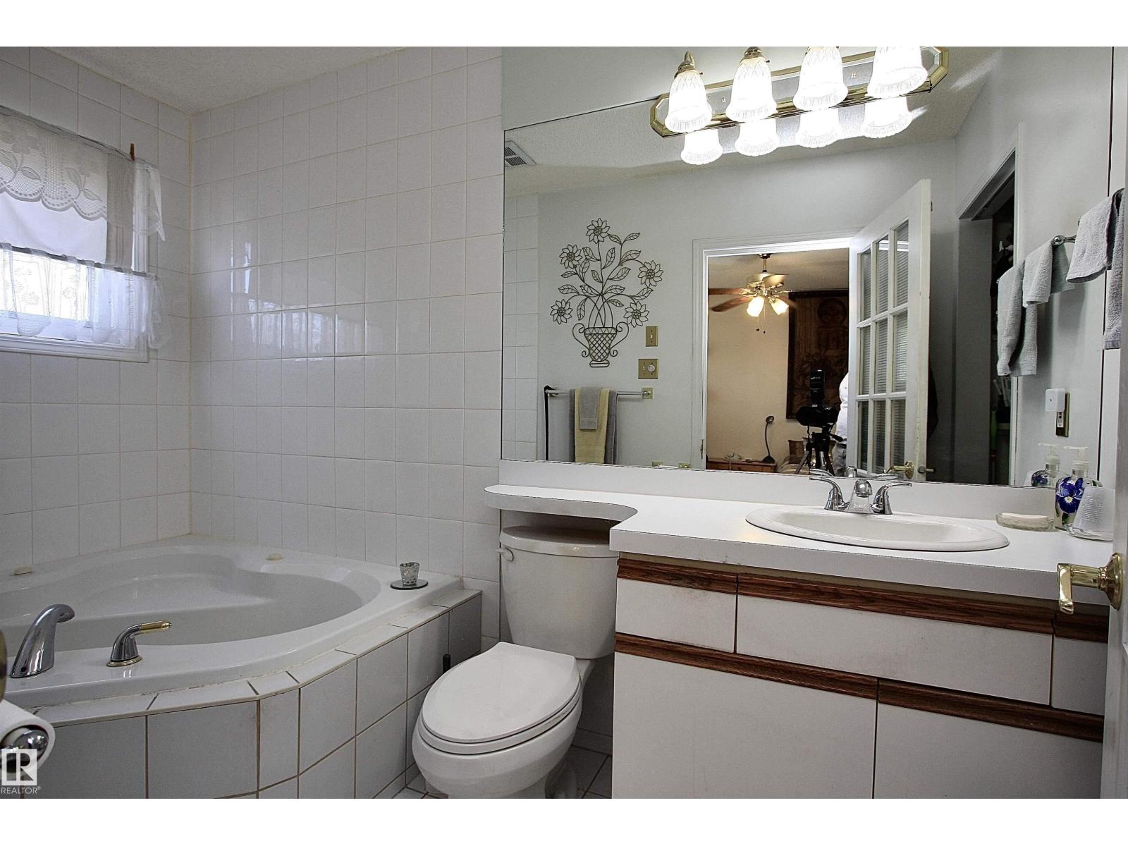 13315 136 ST NW - 26