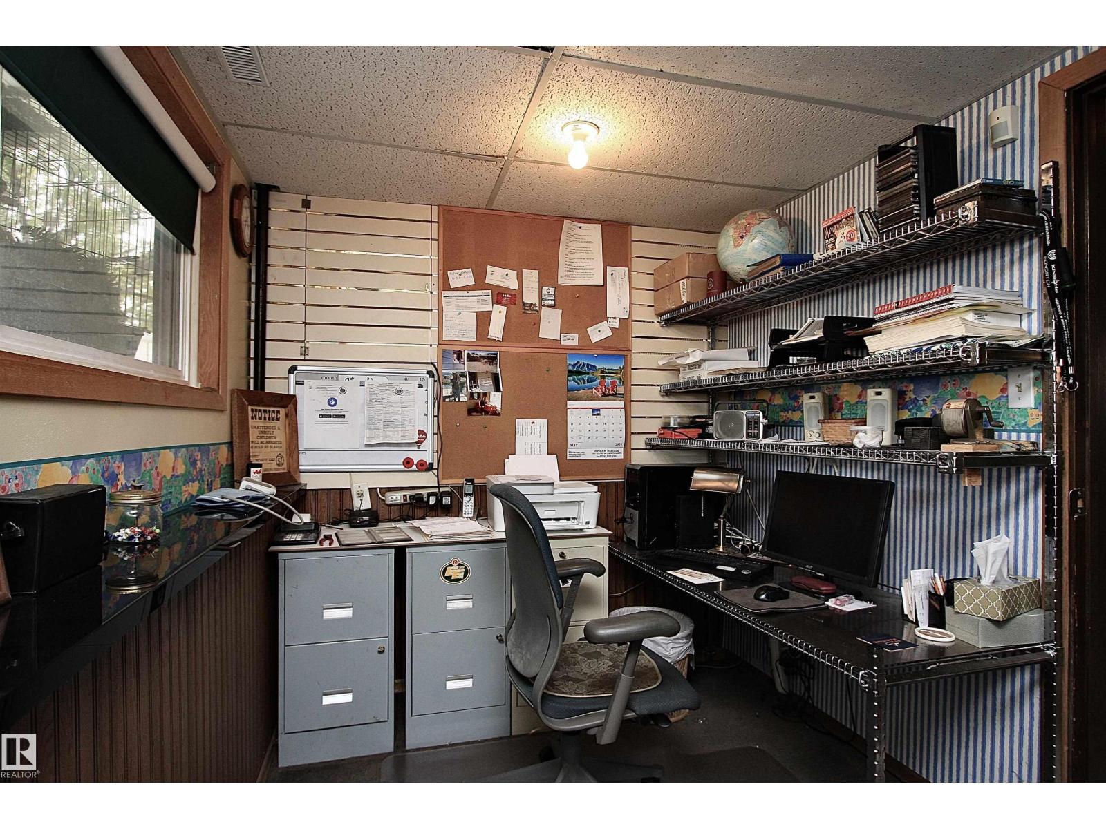 13315 136 ST NW - 35