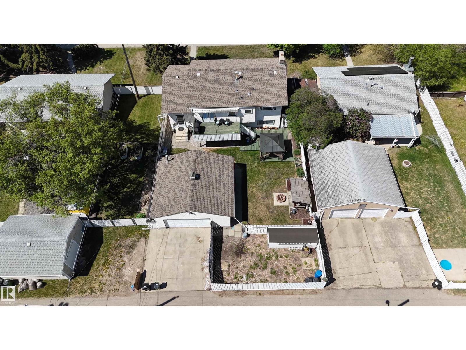 13315 136 ST NW - 54