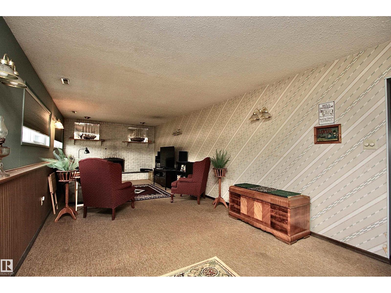 13315 136 ST NW - 33