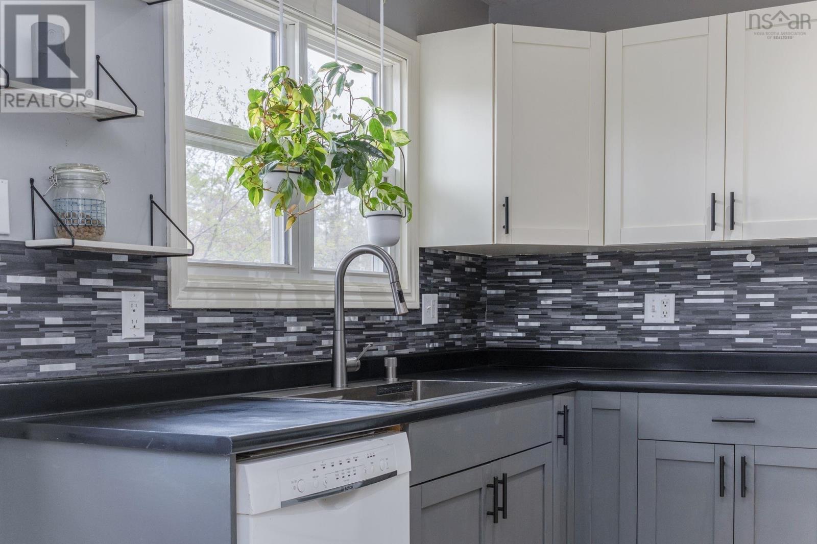874 Dalmation Drive - 14
