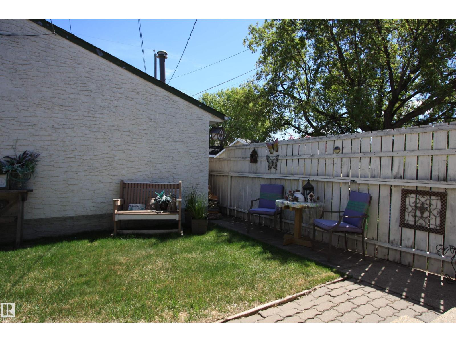 13315 136 ST NW - 44