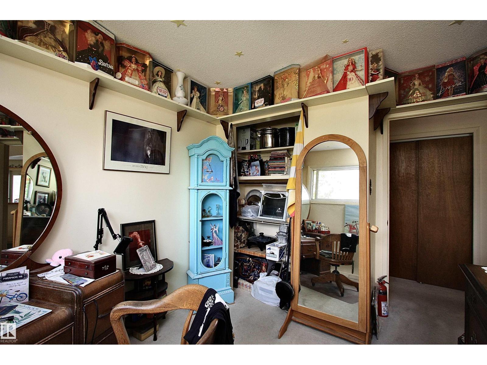 13315 136 ST NW - 28