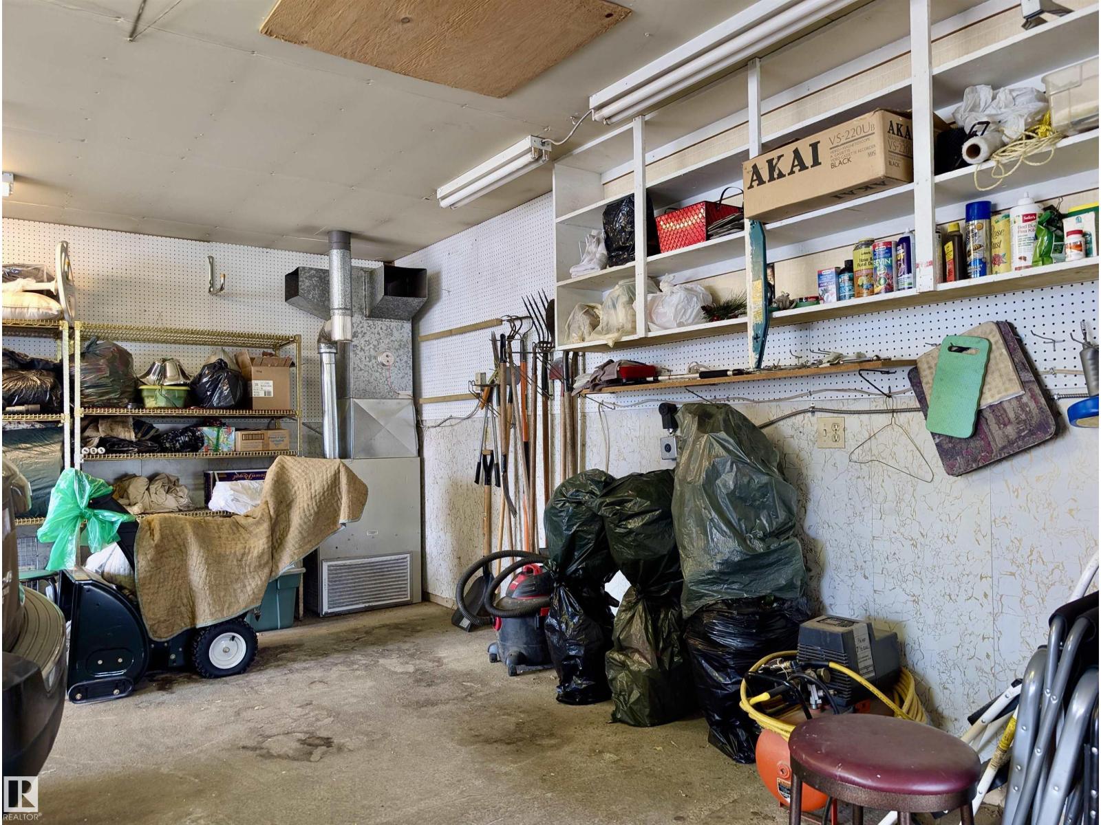 13315 136 ST NW - 51