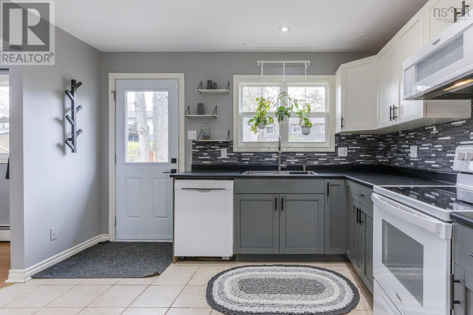 874 Dalmation Drive - 23
