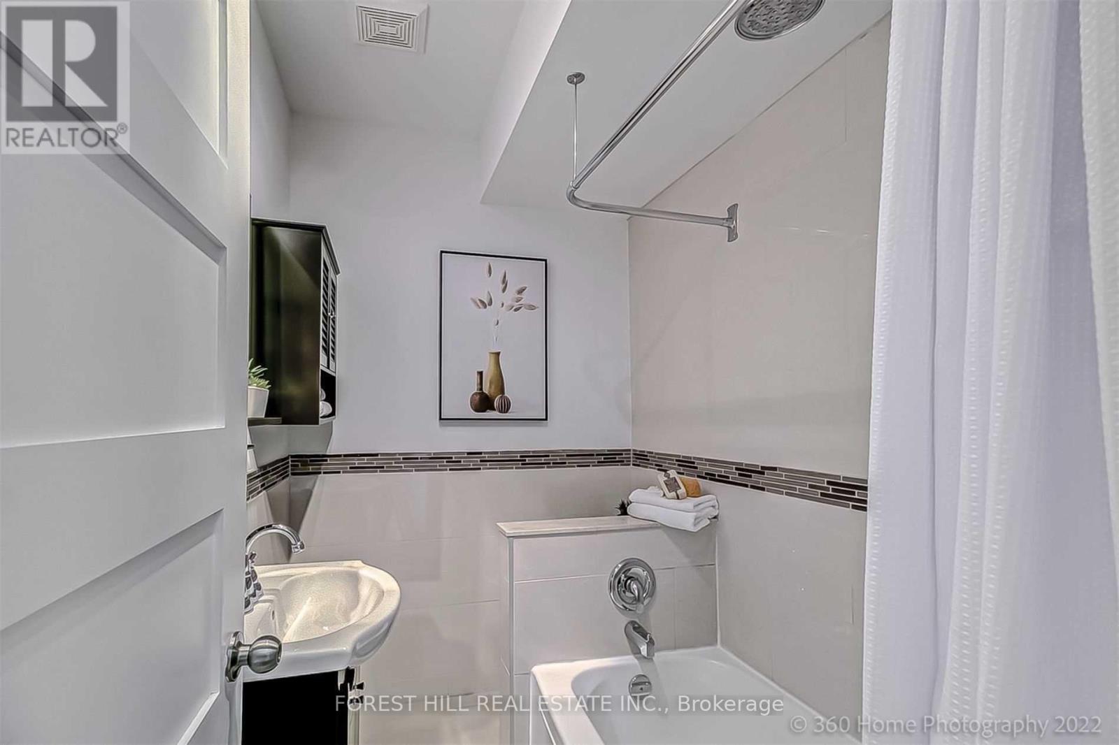 373 WOODBINE AVENUE - 18
