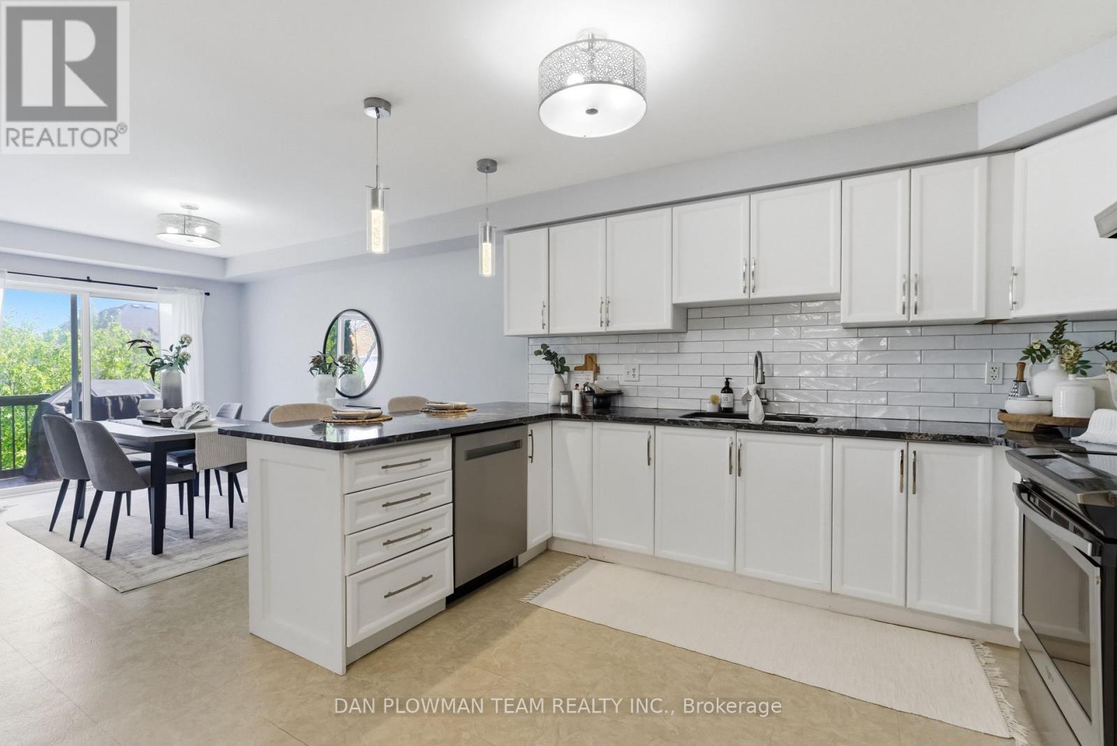 27 HOCKLEY AVENUE - 12