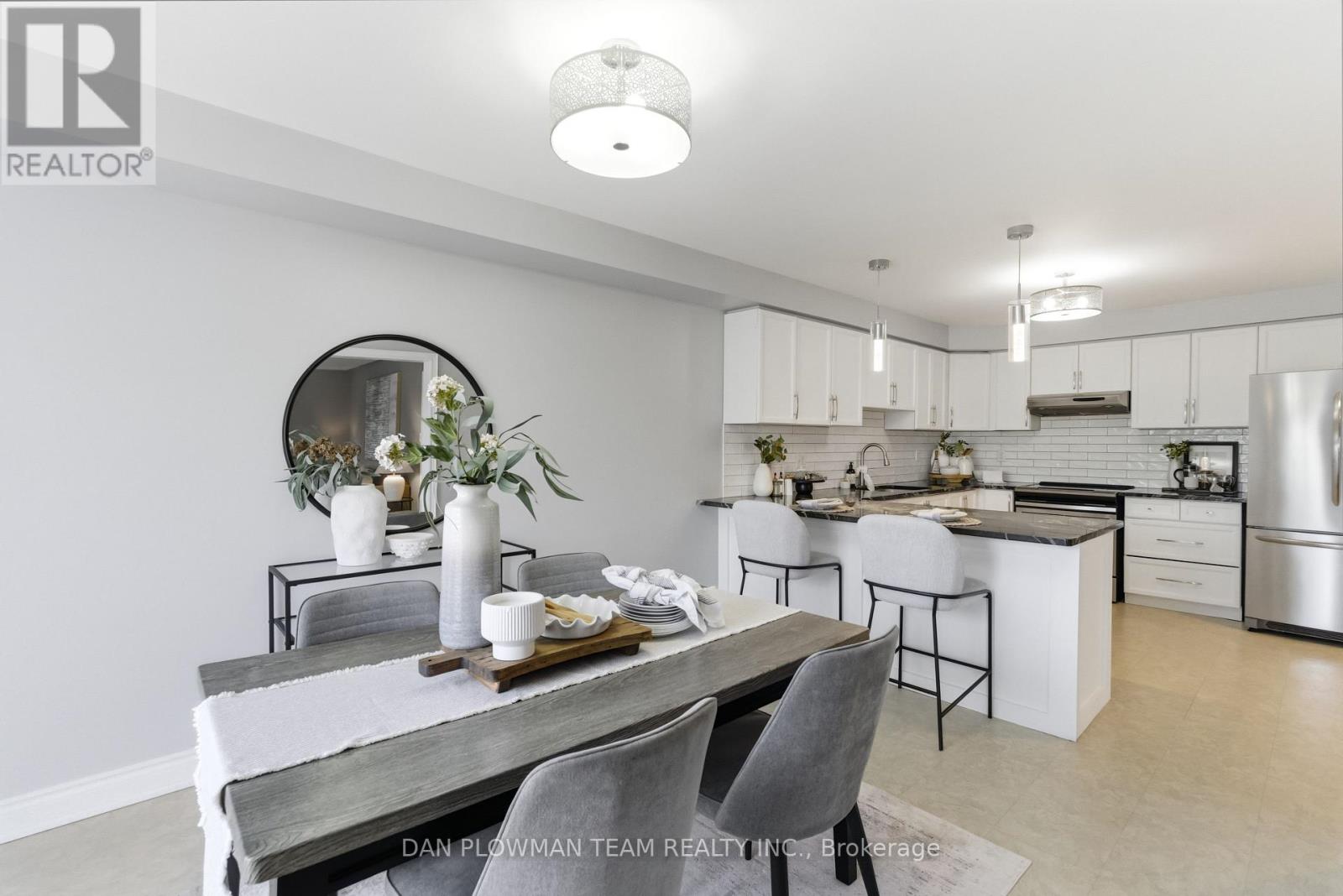 27 HOCKLEY AVENUE - 14
