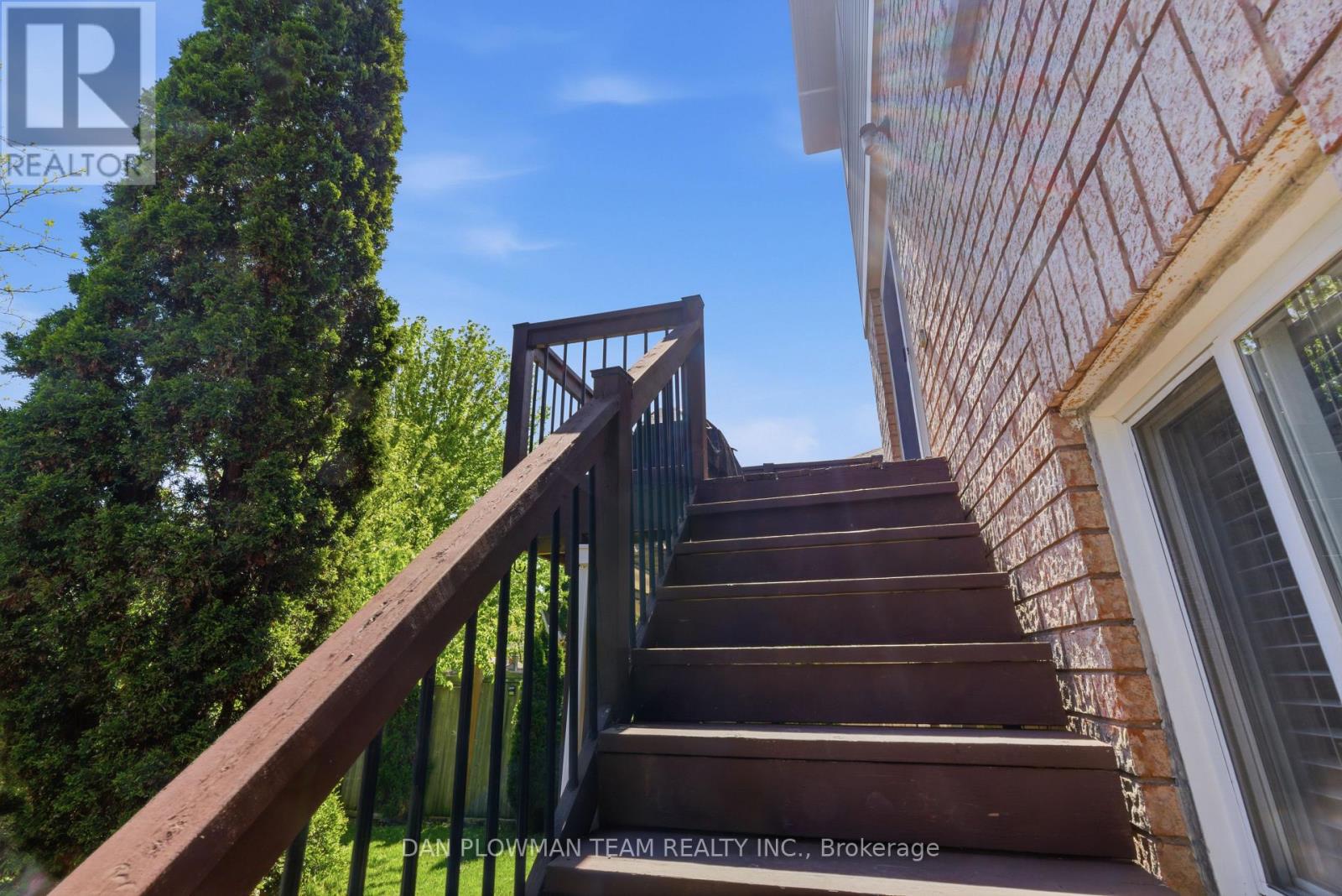 27 HOCKLEY AVENUE - 47
