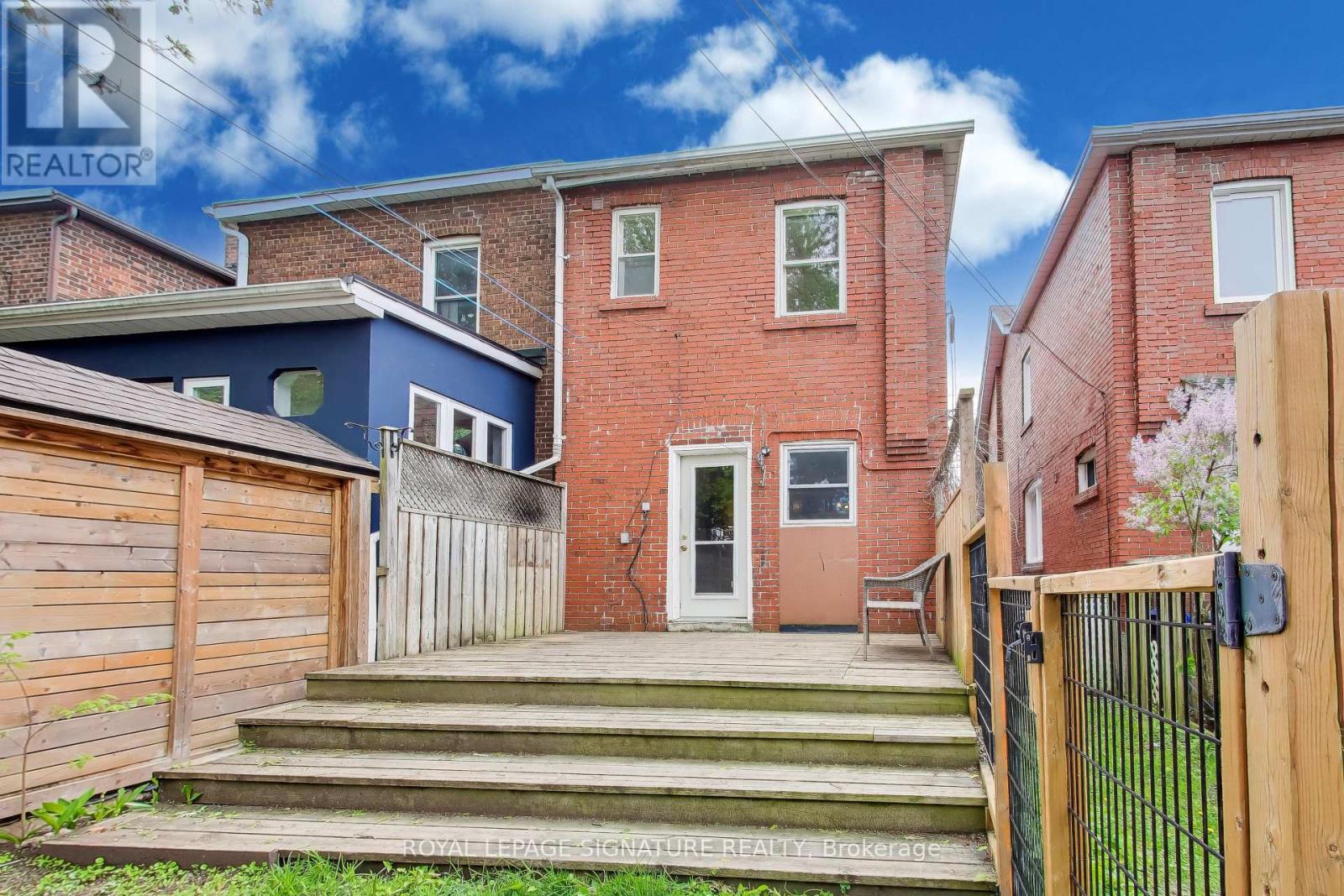 2102 GERRARD STREET E - 23