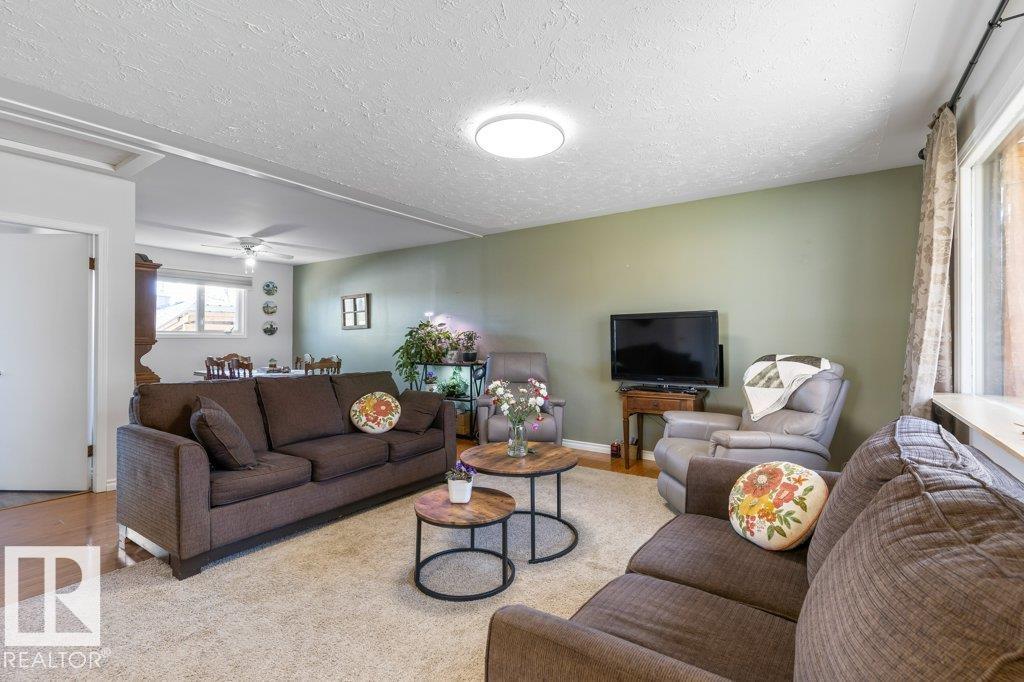 23 MAPLE DR - 6