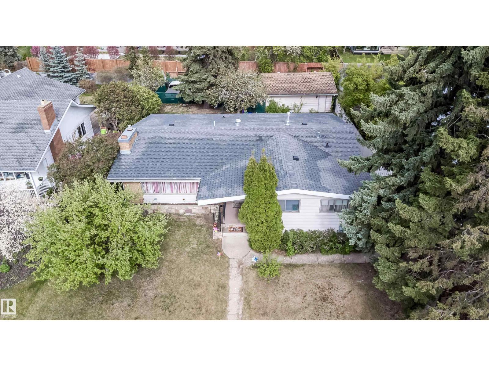 6403 132 ST NW - 1