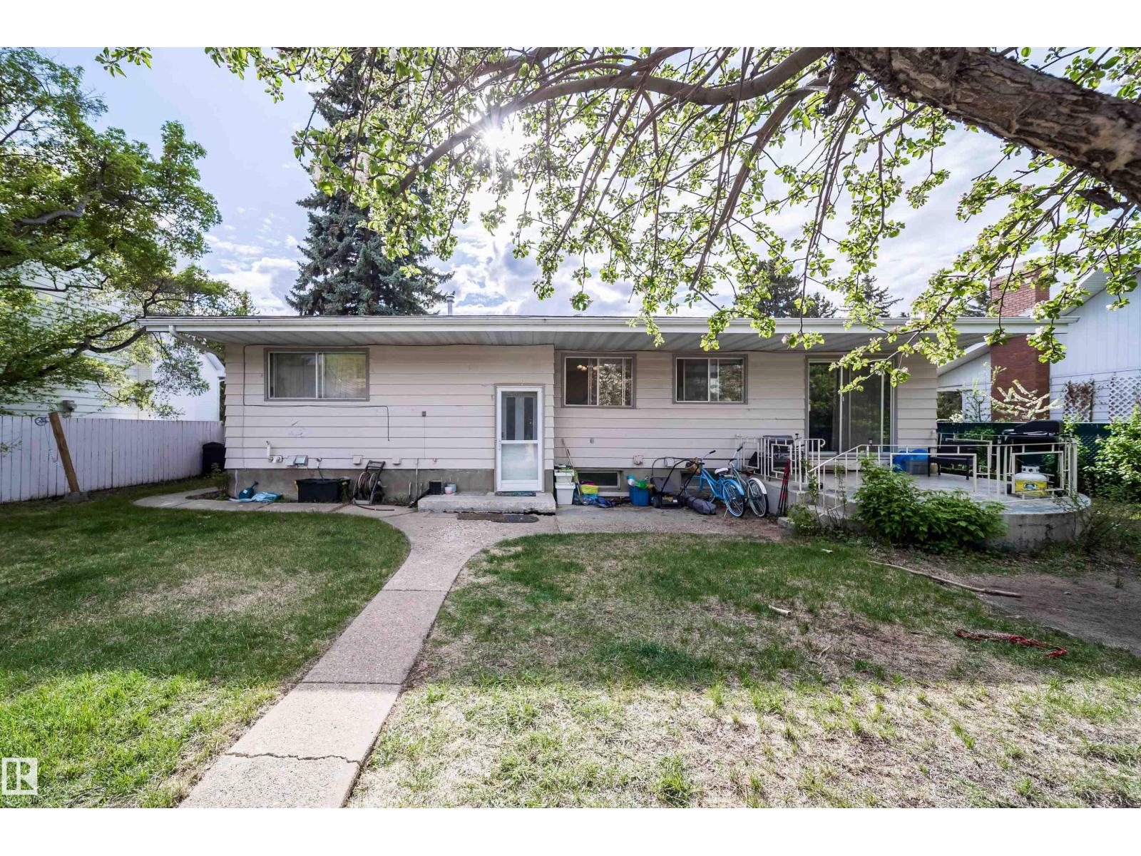 6403 132 ST NW - 13