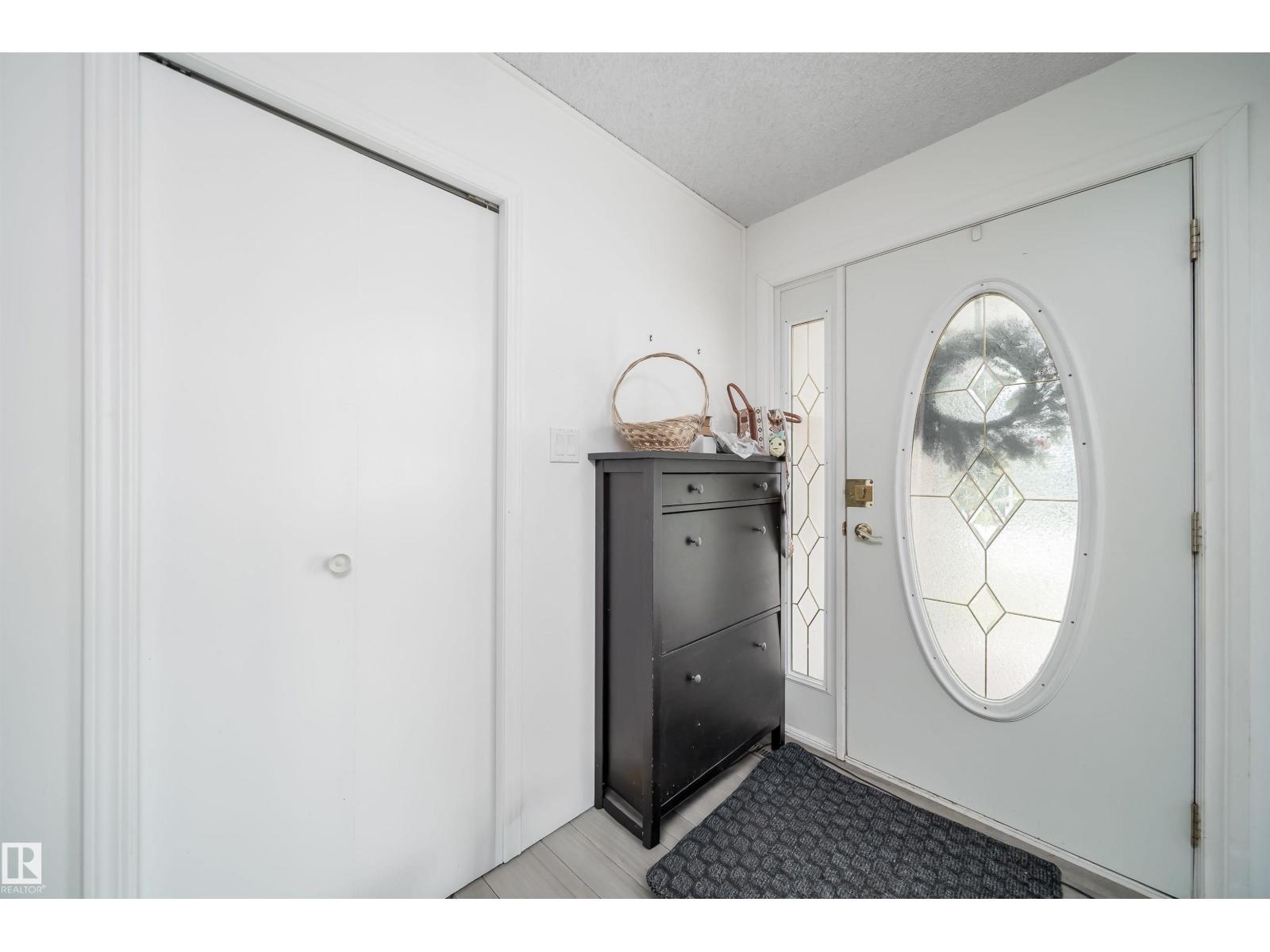 6403 132 ST NW - 19