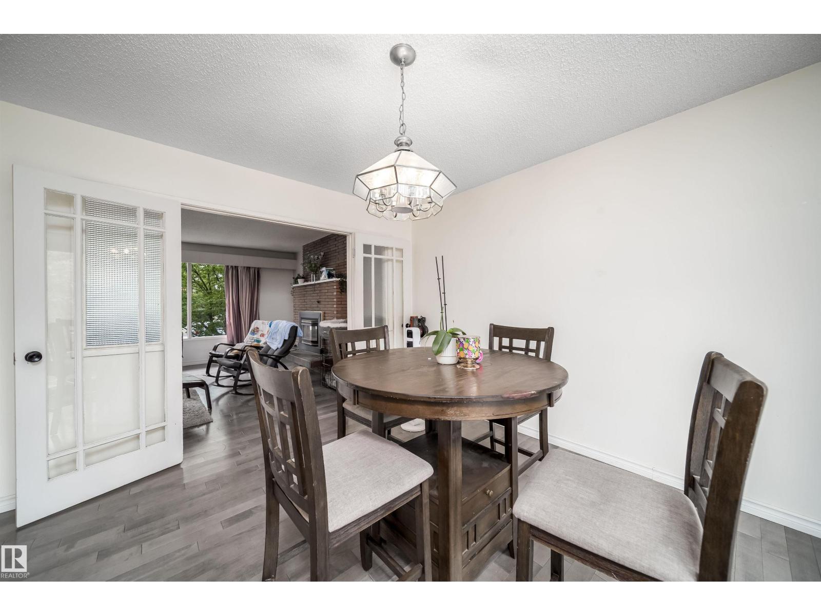 6403 132 ST NW - 26