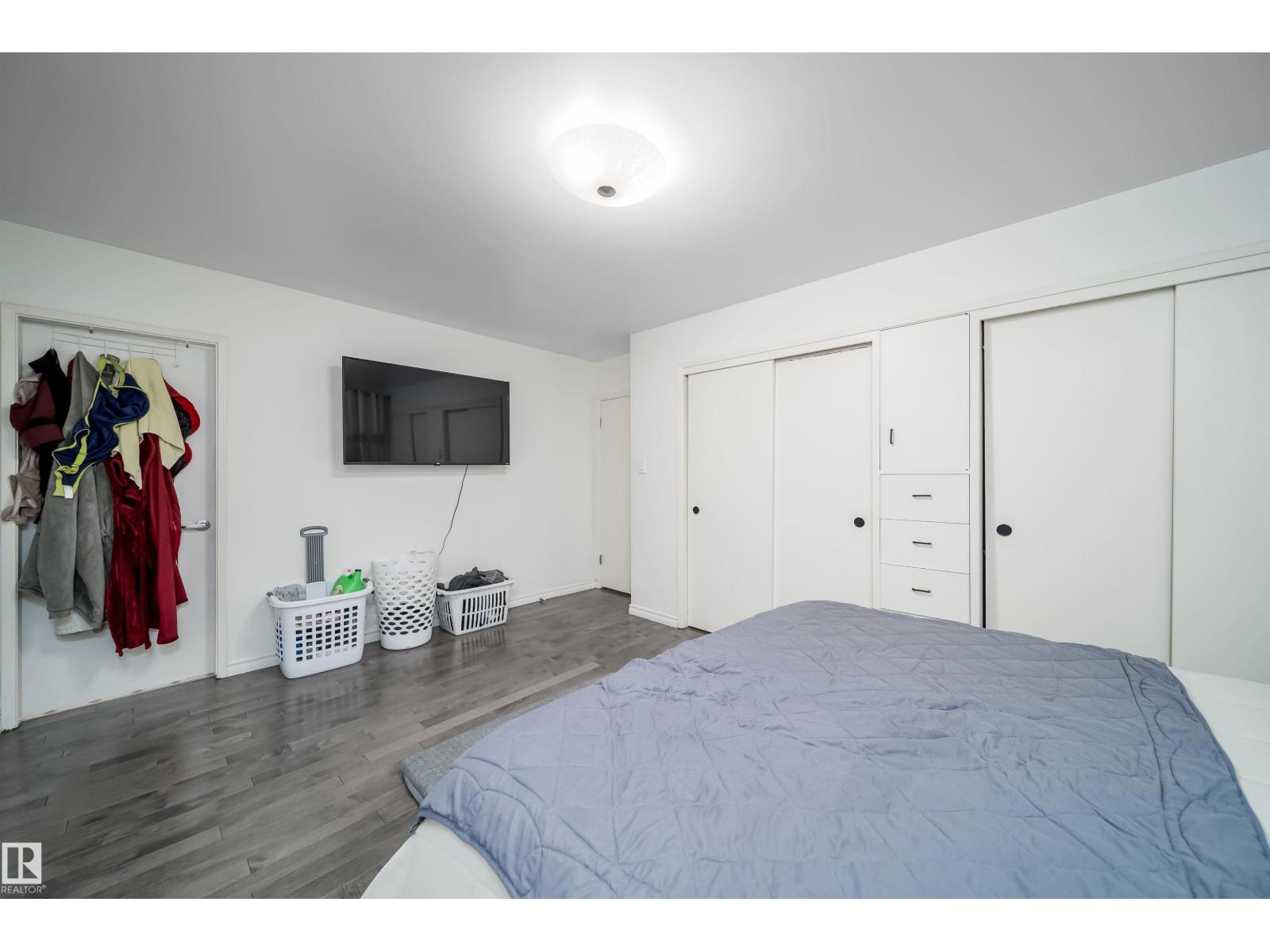 6403 132 ST NW - 33