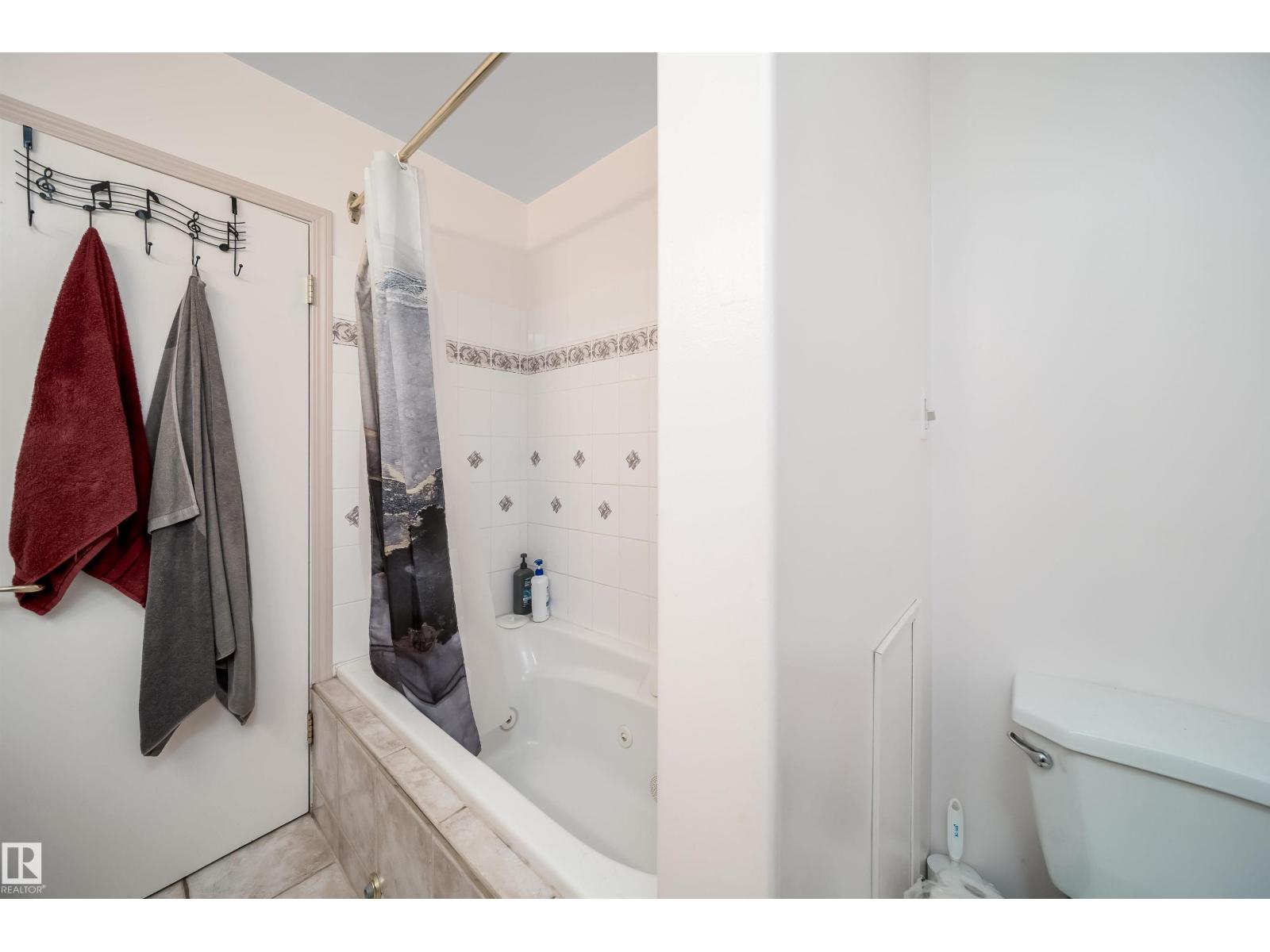 6403 132 ST NW - 36