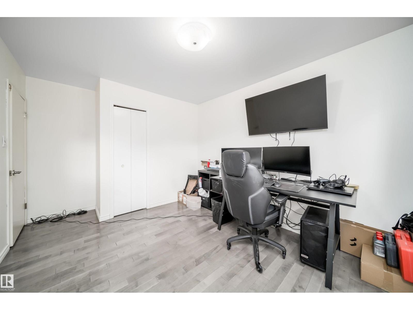 6403 132 ST NW - 38