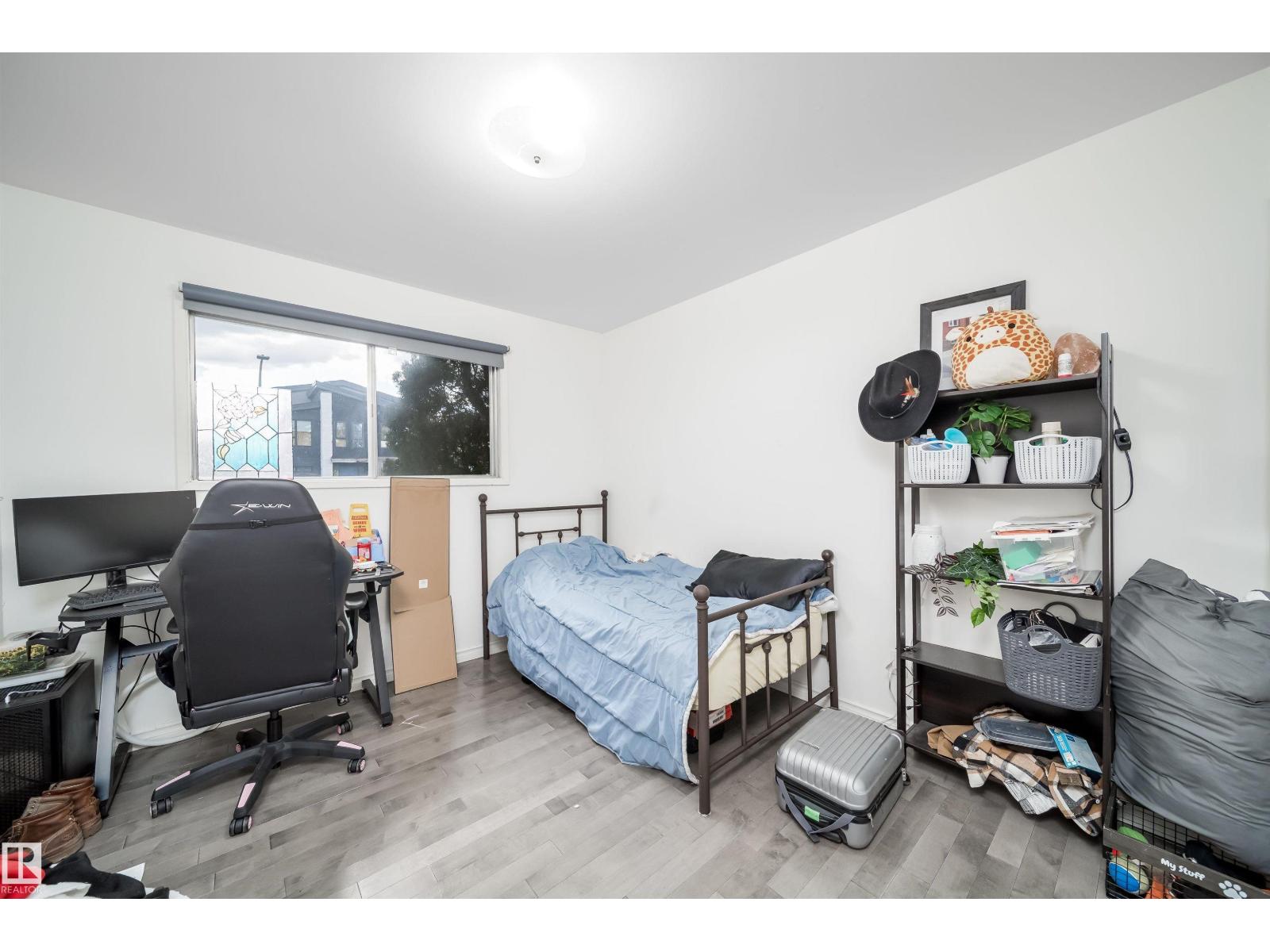 6403 132 ST NW - 39