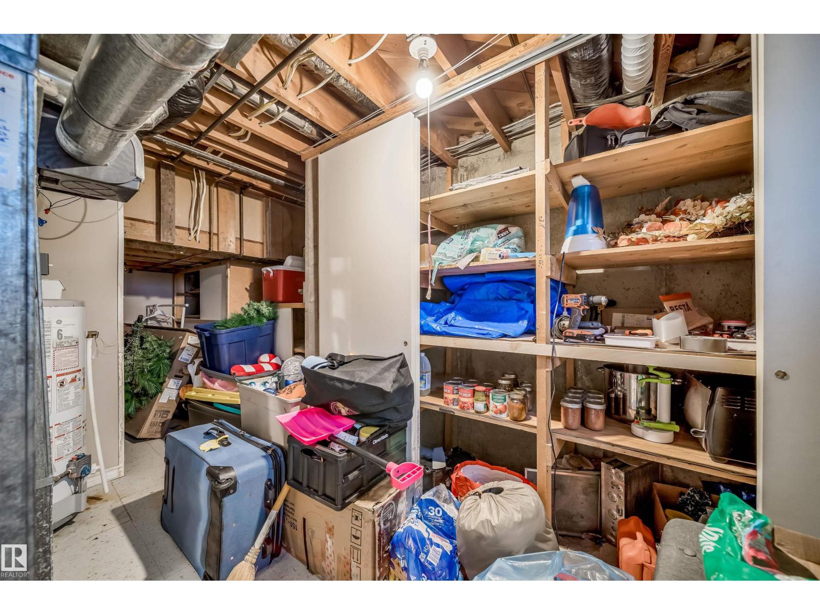 6403 132 ST NW - 43