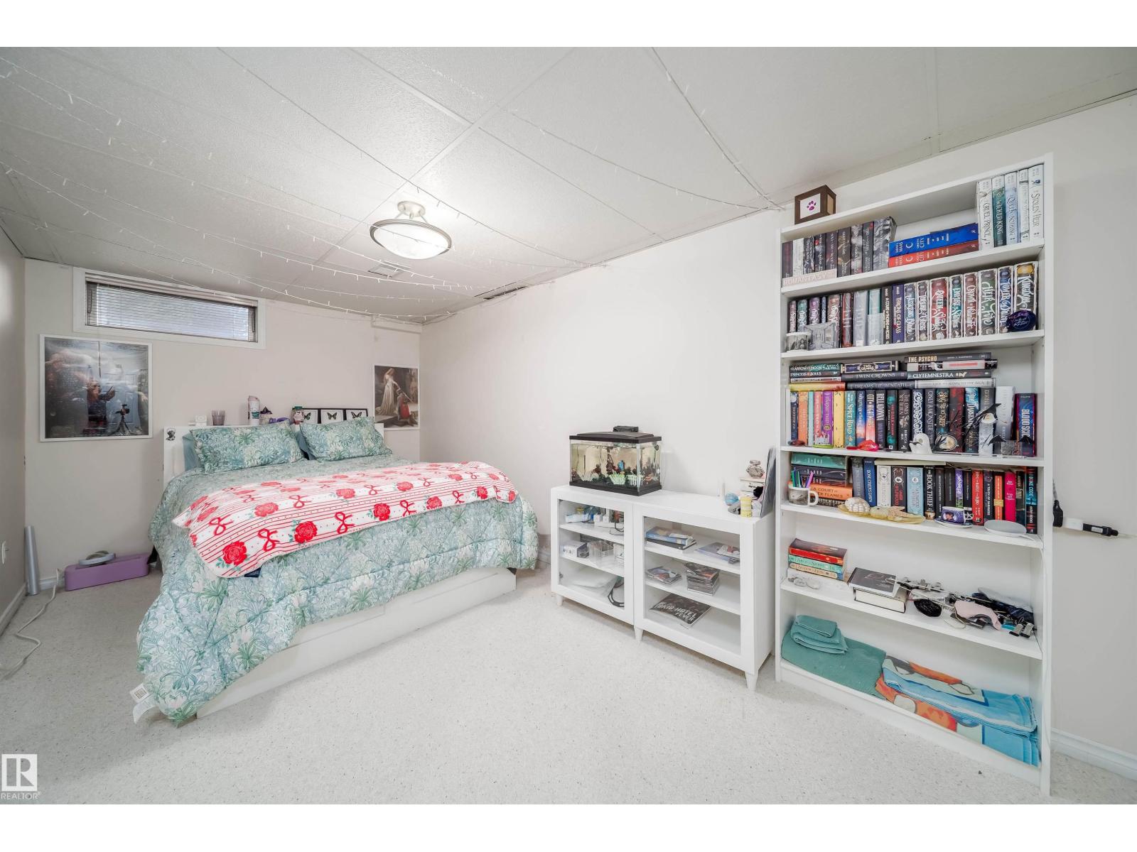 6403 132 ST NW - 49